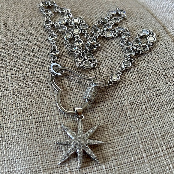 Bezel Set CZ Necklace w/Heart Carabiner Clasp & Cubic Zirconia Starburst Pendant - Picture 3 of 4